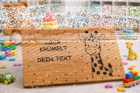 Personalisiertes Schneidebrett aus Esche mit Giraffe